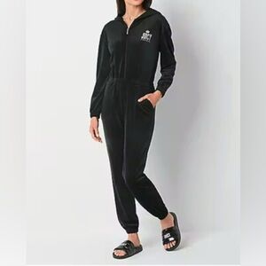 JUICY by Juicy Couture Size Small Black Pockets Zip Up Cozy Velour Jumpsuit NWT